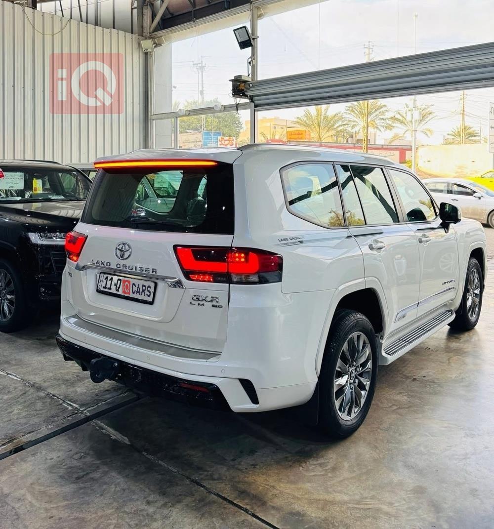 تويوتا لاندكروزر